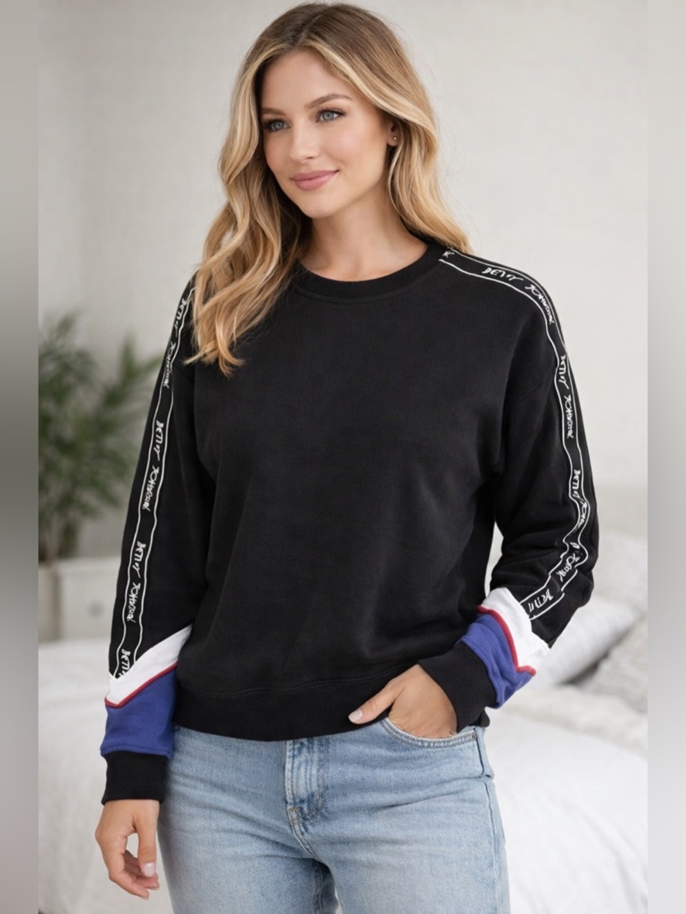Betsey Johnson Black Crew Neck Sweater Size Medium Spell Out Label -streetwear